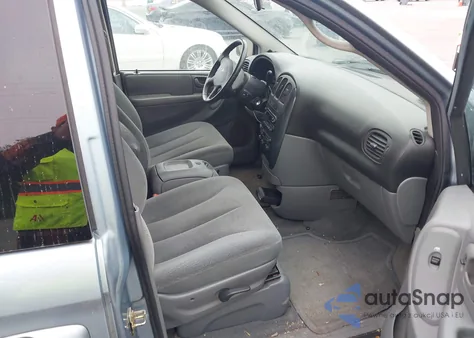 2005 Dodge Grand Caravan Sxt z USA, uszkodzony, nr VIN 2D4GP44L75R500856